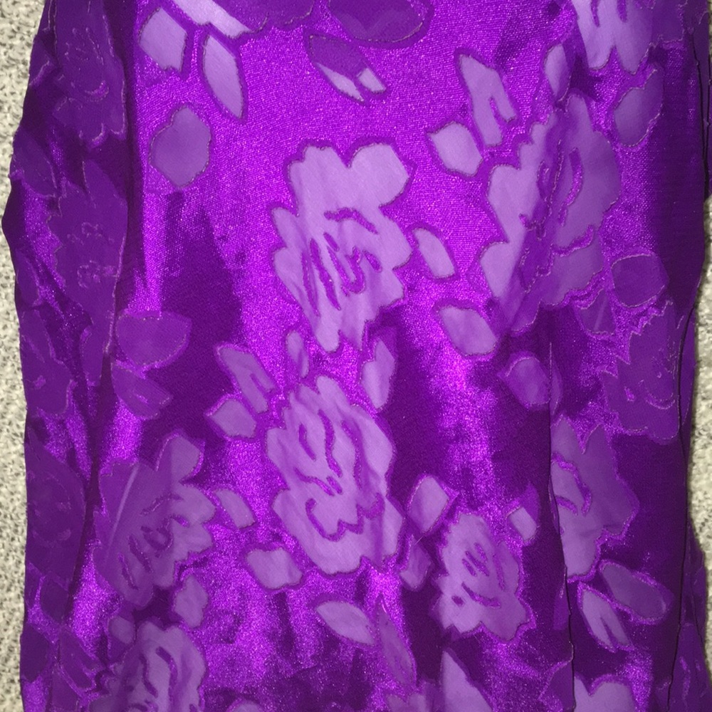Gorgeous Victoria’s Secret Lace Up Chemise Nightgown Beautiful Purple EUC - Picture 2 of 8